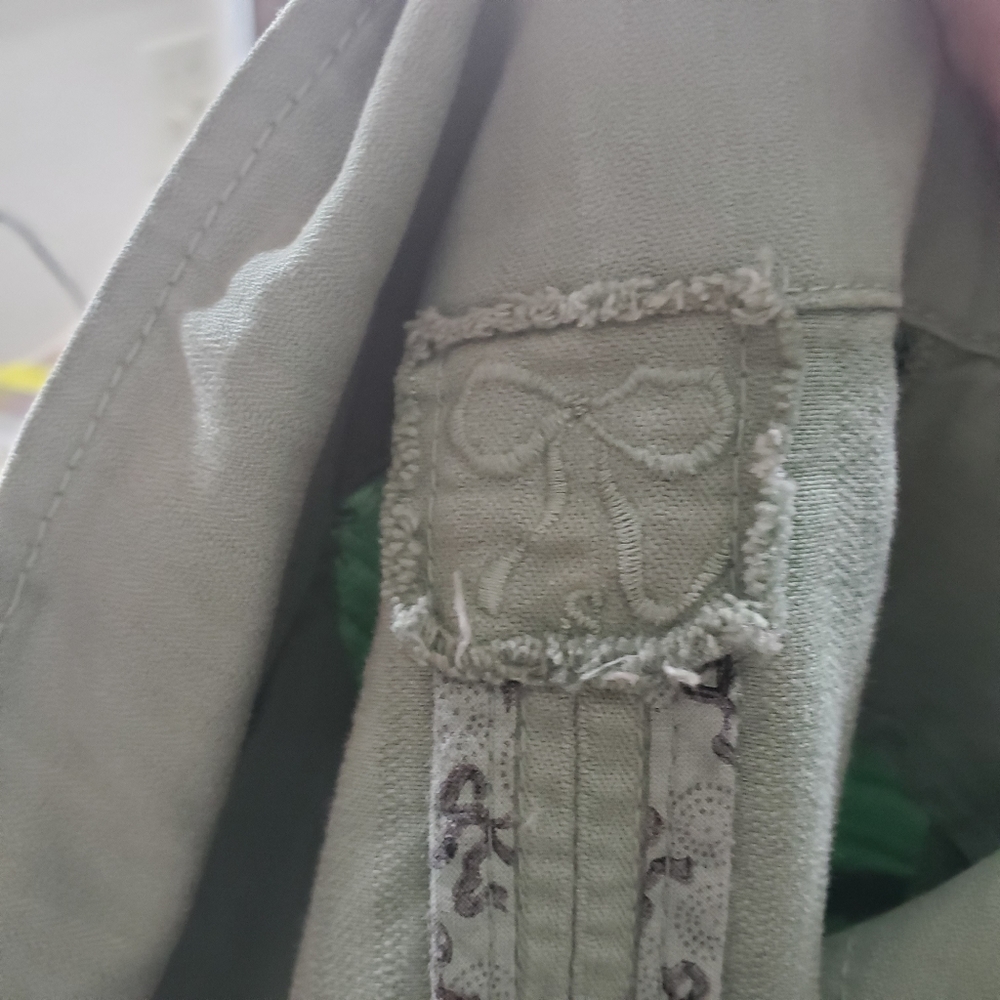Blazer - Picture 3 of 9